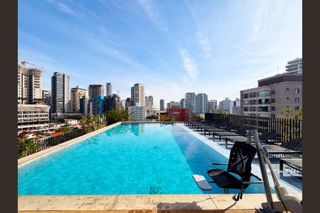 Studio à venda com 33m², 1 quarto e sem vaga Studio à venda com 33m², 1 quarto e sem vagapiscina