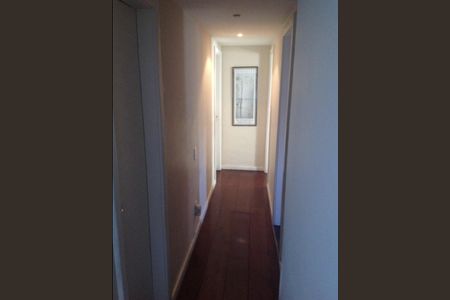Apartamento à venda com 120m², 3 quartos e 2 vagas Apartamento à venda com 120m², 3 quartos e 2 vagasCorredor