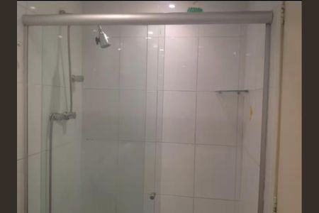 Apartamento à venda com 120m², 3 quartos e 2 vagas Apartamento à venda com 120m², 3 quartos e 2 vagasBanheiro 1