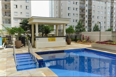 Apartamento à venda com 66m², 3 quartos e 2 vagas Apartamento à venda com 66m², 3 quartos e 2 vagasÁrea comum - Piscina
