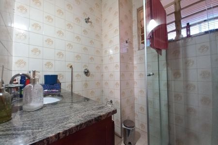 Casa para alugar com 100m², 3 quartos e 1 vaga Casa para alugar com 100m², 3 quartos e 1 vagaBanheiro
