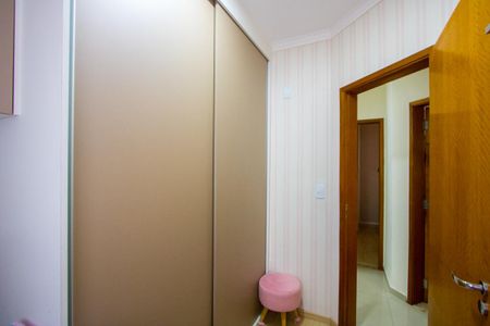 Casa à venda com 121m², 3 quartos e 3 vagas Casa à venda com 121m², 3 quartos e 3 vagasQuarto 2