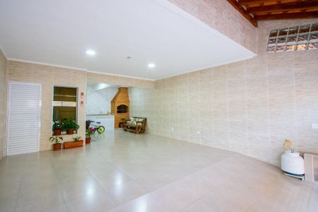 Casa à venda com 121m², 3 quartos e 3 vagas Casa à venda com 121m², 3 quartos e 3 vagasGaragem