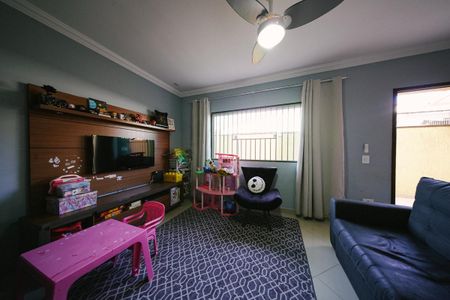 Casa de condomínio à venda com 72m², 3 quartos e 2 vagas Casa de condomínio à venda com 72m², 3 quartos e 2 vagasSala