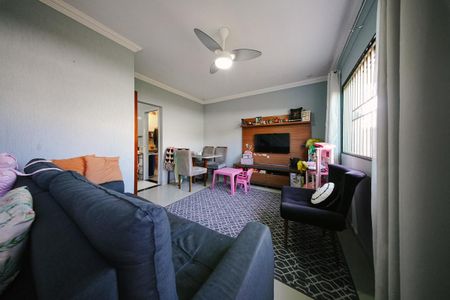 Sala de casa de condomínio à venda com 3 quartos, 72m² em Vila Granada, São Paulo