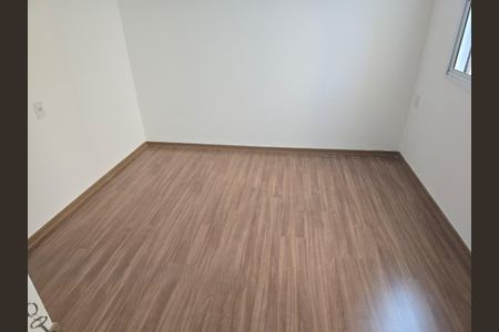 Quarto de apartamento à venda com 1 quarto, 78m² em Jardim Monte Alegre, Taboão da Serra