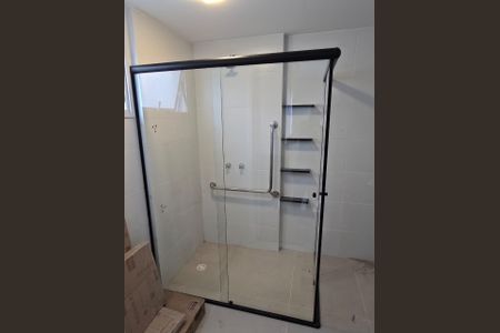Banheiro de apartamento à venda com 1 quarto, 78m² em Jardim Monte Alegre, Taboão da Serra