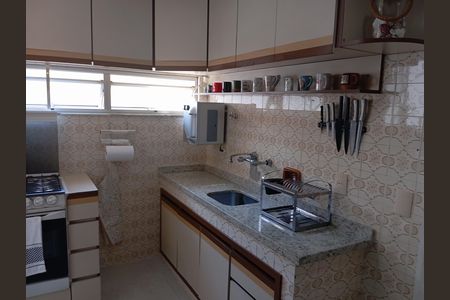 Apartamento à venda com 98m², 2 quartos e 1 vaga Apartamento à venda com 98m², 2 quartos e 1 vagaCozinha