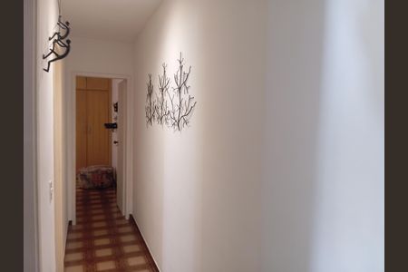 Apartamento à venda com 98m², 2 quartos e 1 vaga Apartamento à venda com 98m², 2 quartos e 1 vagaCorredor