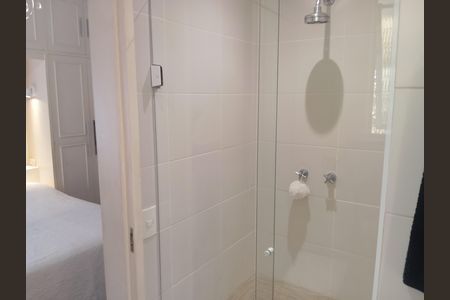 Apartamento à venda com 98m², 2 quartos e 1 vaga Apartamento à venda com 98m², 2 quartos e 1 vagaBanheiro