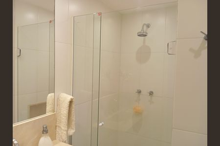 Apartamento à venda com 98m², 2 quartos e 1 vaga Apartamento à venda com 98m², 2 quartos e 1 vagaBanheiro