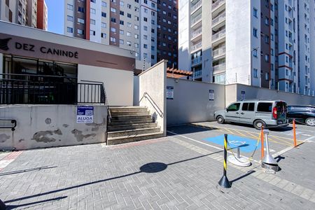Apartamento para alugar com 35m², 2 quartos e sem vaga Apartamento para alugar com 35m², 2 quartos e sem vagaFachada com Plaquinha