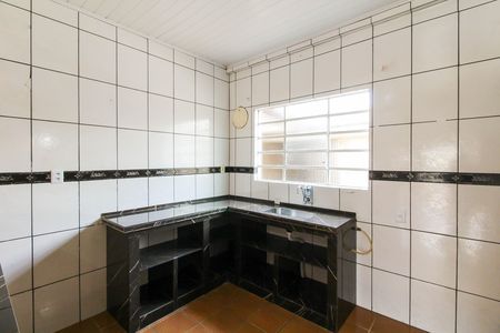 Cozinha de casa à venda com 2 quartos, 200m² em Harmonia, Canoas