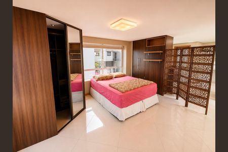 Apartamento para alugar com 75m², 1 quarto e 1 vaga