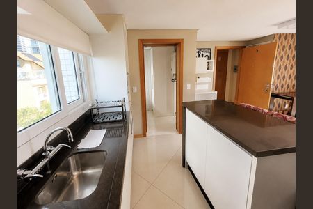 Apartamento para alugar com 75m², 1 quarto e 1 vaga