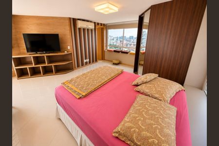 Apartamento para alugar com 75m², 1 quarto e 1 vaga