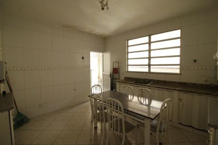 Casa para alugar com 381m², 7 quartos e 3 vagasCozinha