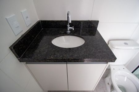 Apartamento para alugar com 67m², 2 quartos e 2 vagas Apartamento para alugar com 67m², 2 quartos e 2 vagasBanheiro