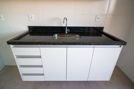 Apartamento para alugar com 61m², 2 quartos e 2 vagas Apartamento para alugar com 61m², 2 quartos e 2 vagasCozinha