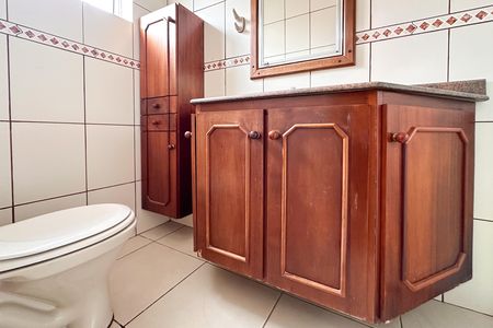 Apartamento à venda com 110m², 3 quartos e 1 vaga Apartamento à venda com 110m², 3 quartos e 1 vagaBanheiro da Suíte 1