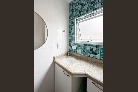 Apartamento à venda com 110m², 3 quartos e 1 vaga Apartamento à venda com 110m², 3 quartos e 1 vagaBanheiro da Suíte 2