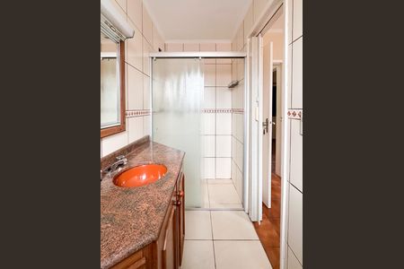 Apartamento à venda com 110m², 3 quartos e 1 vaga Apartamento à venda com 110m², 3 quartos e 1 vagaBanheiro da Suíte 1