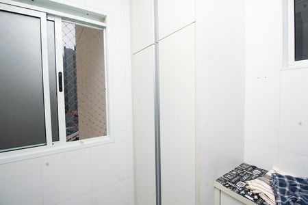 Apartamento para alugar com 73m², 2 quartos e 2 vagas Apartamento para alugar com 73m², 2 quartos e 2 vagasÁrea de Serviço