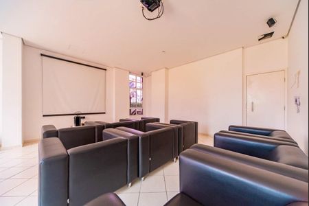 Apartamento para alugar com 73m², 2 quartos e 2 vagas Apartamento para alugar com 73m², 2 quartos e 2 vagasSala de Cinema
