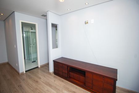 Sala de TV de apartamento para alugar com 2 quartos, 73m² em Vila Helena, Santo André