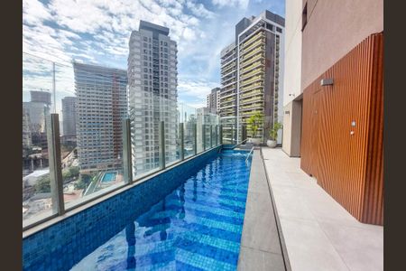 Studio para alugar com 27m², 1 quarto e sem vaga Studio para alugar com 27m², 1 quarto e sem vagaÁrea comum - Piscina