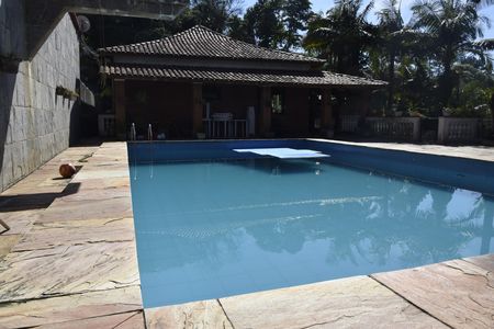 Casa para alugar com 800m², 6 quartos e 12 vagasPiscina