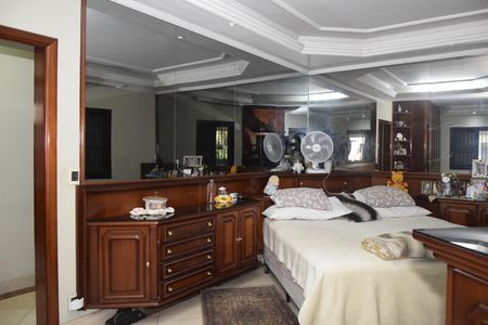 Casa para alugar com 800m², 6 quartos e 12 vagasSuíte