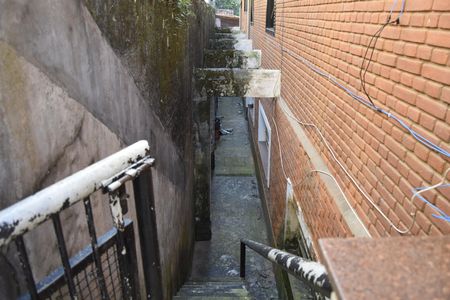 Casa para alugar com 800m², 6 quartos e 12 vagasEscada 3