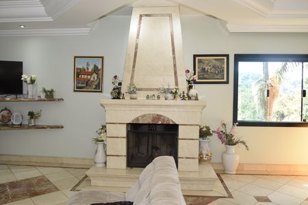 Casa para alugar com 800m², 6 quartos e 12 vagasSala