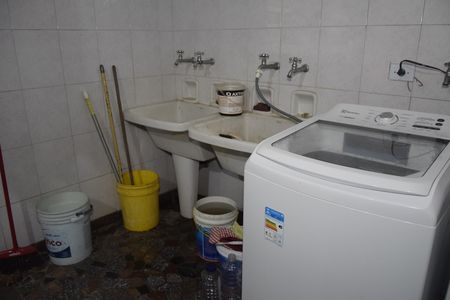 Casa para alugar com 800m², 6 quartos e 12 vagasLavanderia