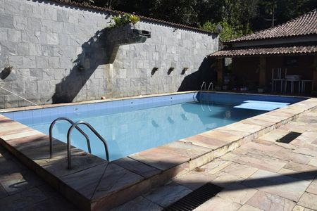 Casa para alugar com 800m², 6 quartos e 12 vagasPiscina