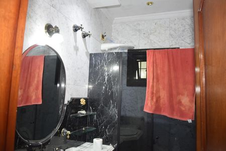 Casa para alugar com 800m², 6 quartos e 12 vagasBanheiro 1