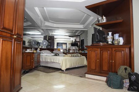 Casa para alugar com 800m², 6 quartos e 12 vagasSuíte