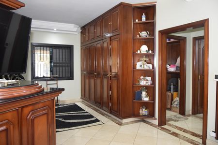Casa para alugar com 800m², 6 quartos e 12 vagasSuíte