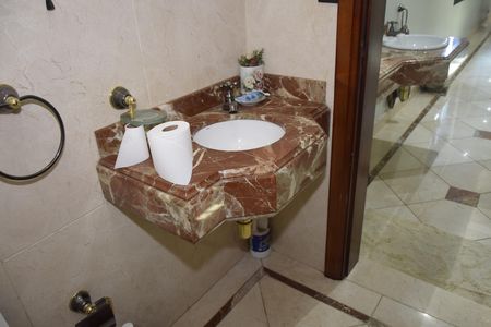 Casa para alugar com 800m², 6 quartos e 12 vagasLavabo