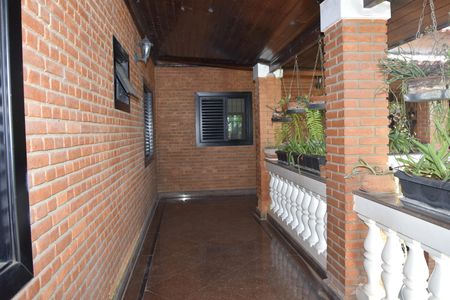 Casa para alugar com 800m², 6 quartos e 12 vagasEntrada
