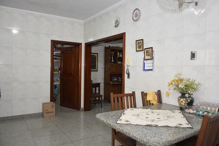 Casa para alugar com 800m², 6 quartos e 12 vagasCozinha