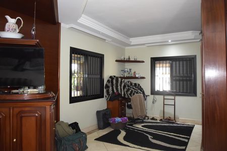 Casa para alugar com 800m², 6 quartos e 12 vagasSuíte