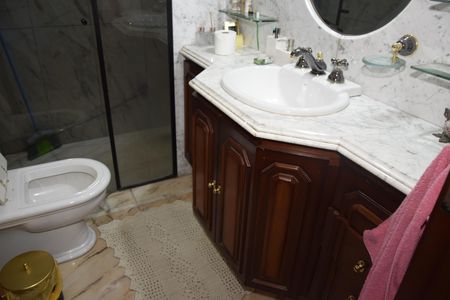 Casa para alugar com 800m², 6 quartos e 12 vagasBanheiro 2