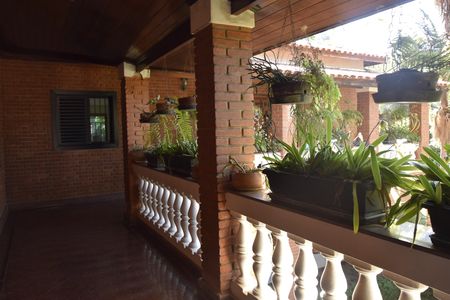 Casa para alugar com 800m², 6 quartos e 12 vagasEntrada