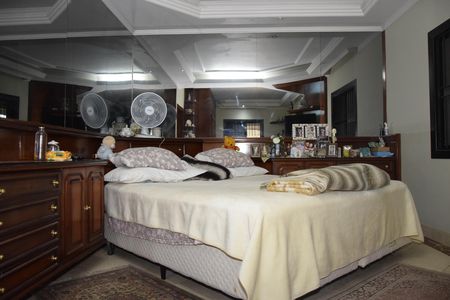 Casa para alugar com 800m², 6 quartos e 12 vagasSuíte