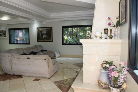 Casa para alugar com 800m², 6 quartos e 12 vagasSala