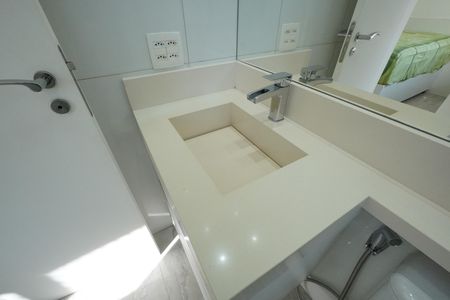 Apartamento para alugar com 92m², 3 quartos e 2 vagasSuíte 1