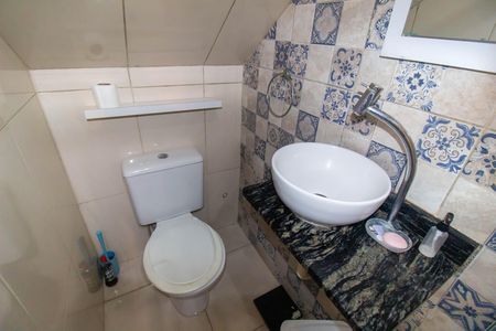 Casa à venda com 100m², 3 quartos e sem vaga Casa à venda com 100m², 3 quartos e sem vagaBanheiro Social