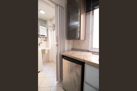 Cozinha - Armários de apartamento para alugar com 1 quarto, 30m² em Água Verde, Curitiba